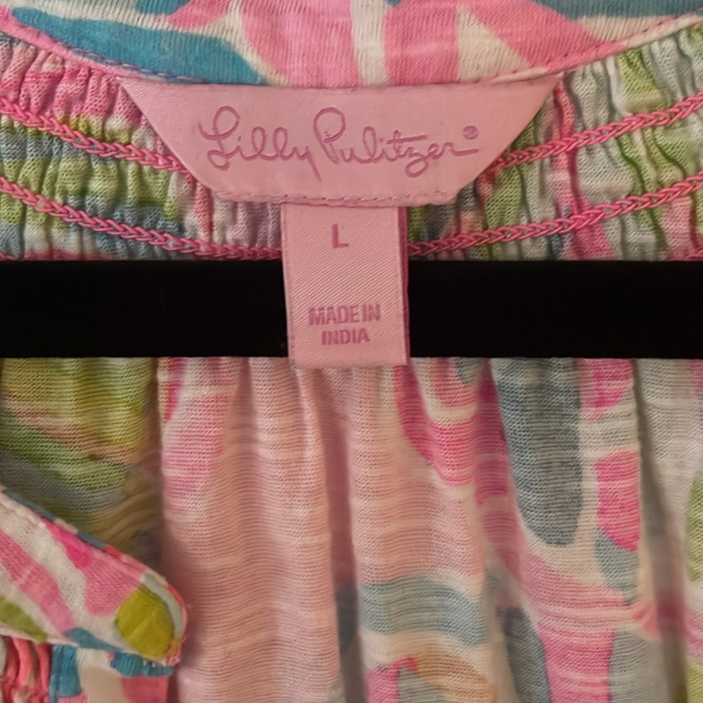 Essie top - Picture 2 of 2